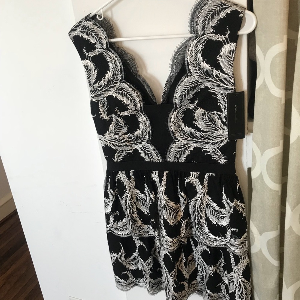 BCBG new w tags black & white aline LBD vline neck